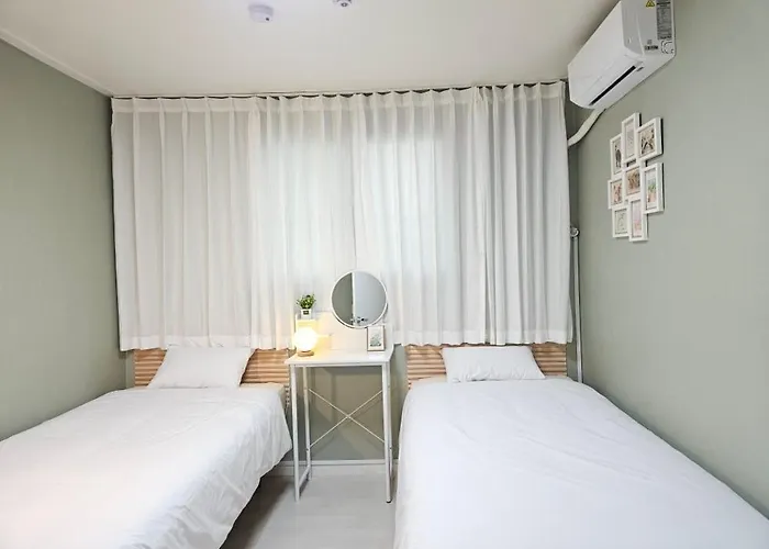 영스테이 Young #korea Foreign Language 1 Mins #kyung Hee Universiy 10mins # Hufs Station 10mins #hoegi Station16 Mins #kyung Hee Universiy Medical Center 20mins #ddp 33mins #jongno 29mins #hyehwa 47mins Appartement Seoel