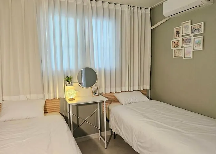 Appartement 영스테이 Young #korea Foreign Language 1 Mins #kyung Hee Universiy 10mins # Hufs Station 10mins #hoegi Station16 Mins #kyung Hee Universiy Medical Center 20mins #ddp 33mins #jongno 29mins #hyehwa 47mins *